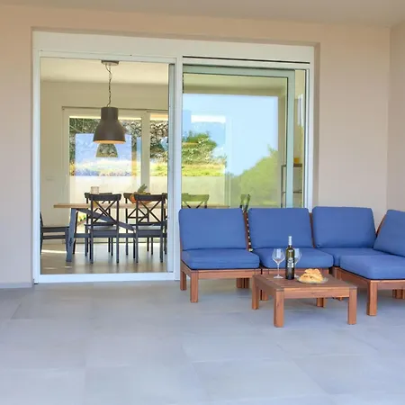 Olivia Mit Eigenem Pool By Interhome Holiday home Vrh (Krk)