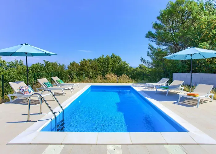 Olivia Mit Eigenem Pool By Interhome Ferienhaus