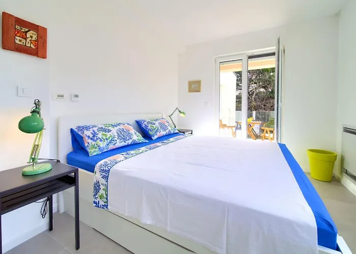 Olivia Mit Eigenem Pool By Interhome