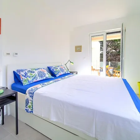 Olivia Mit Eigenem Pool By Interhome