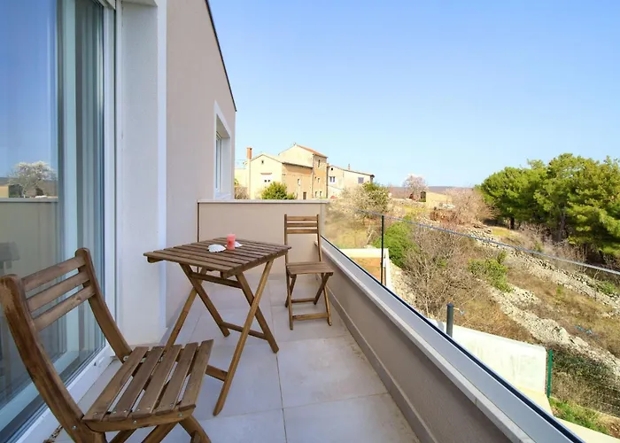 Olivia Mit Eigenem Pool By Interhome