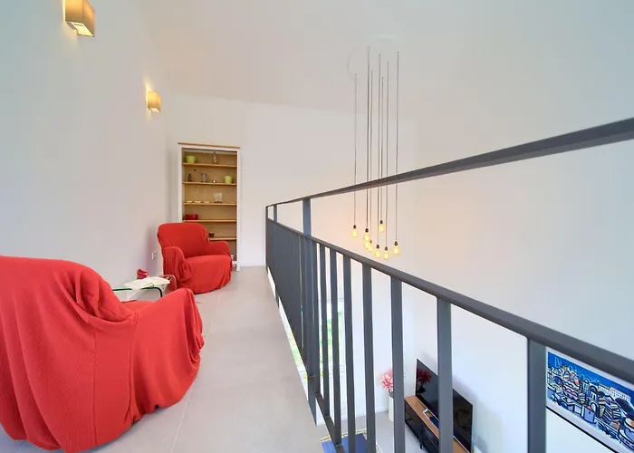 펜션 Olivia Mit Eigenem Pool By Interhome